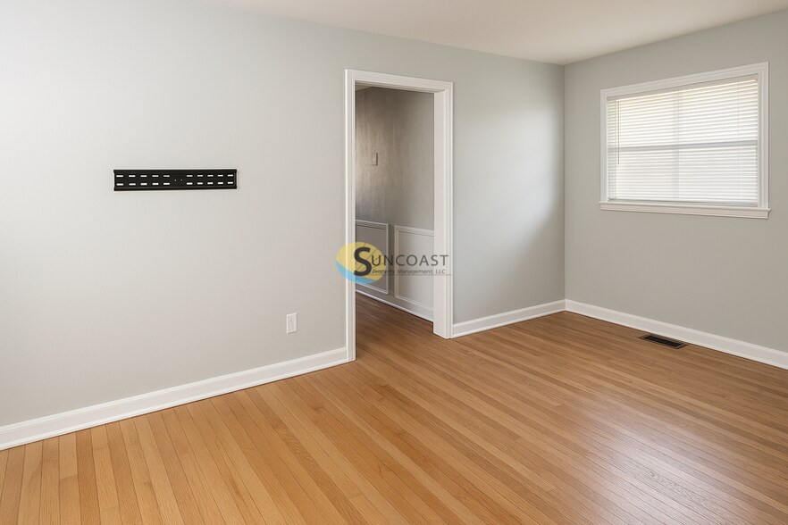 Building Photo - 6236 Autlan Dr