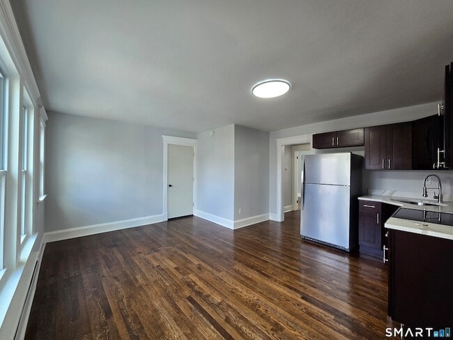 Building Photo - 38 Beverly Ave