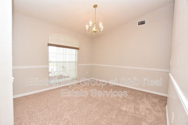 Building Photo - 6233 Napa Dr