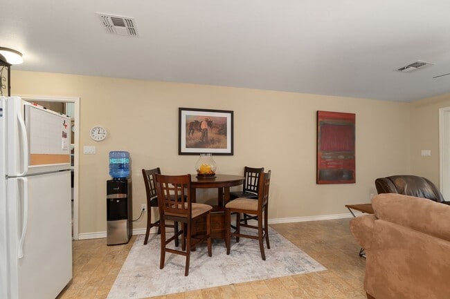 Building Photo - 1072 Papenberg Rd