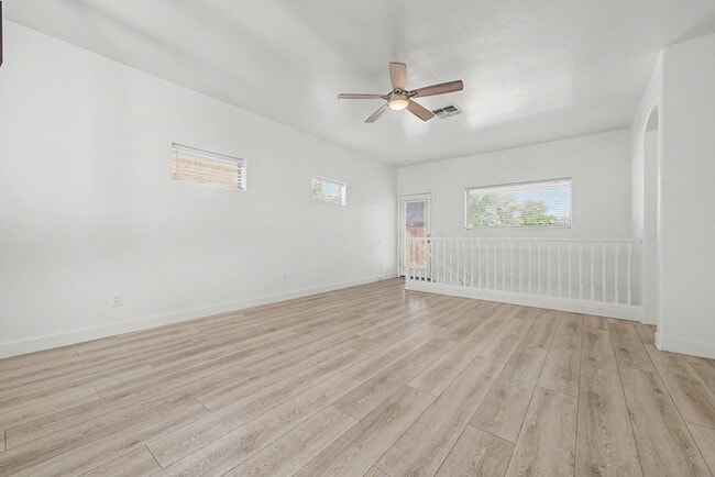 Building Photo - 3533 E Joseph Way