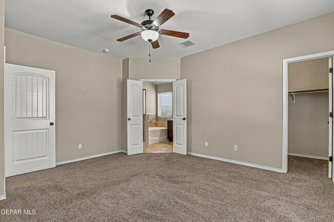 Building Photo - 13805 Garforth Ave