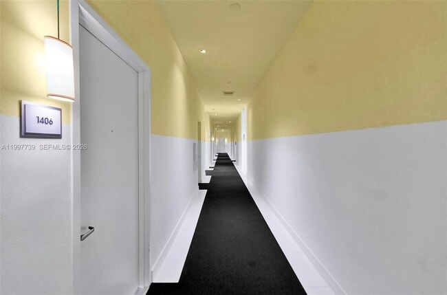 Building Photo - 465 Brickell Ave