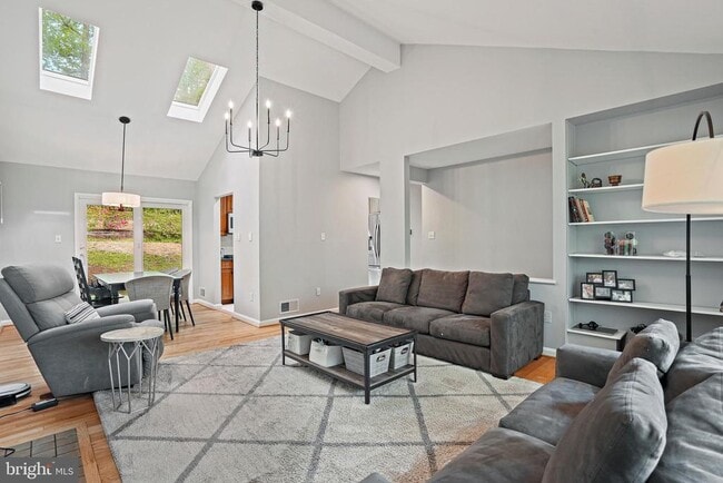 Building Photo - 6301 Crathie Ln
