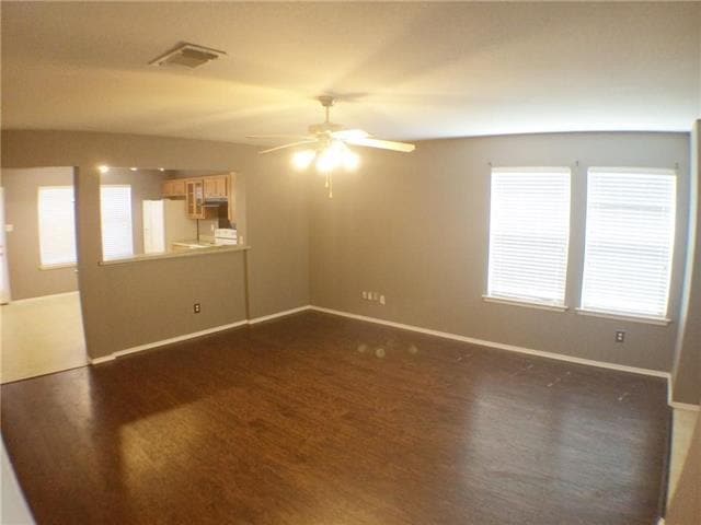 Building Photo - 2301 Kingsway Dr