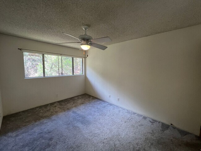 Building Photo - 98-621-621 Kilinoe St