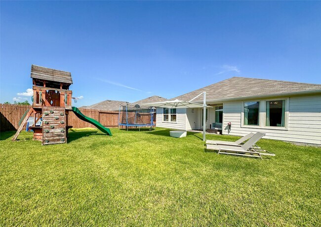 Building Photo - 21527 Violet Rdg Rd