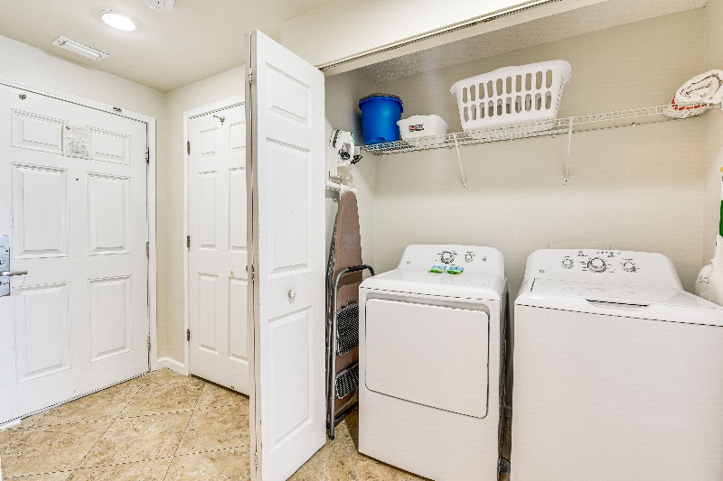 Building Photo - 1080 US-98