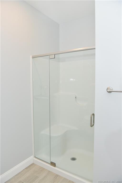 Building Photo - 17 Brookview Cir