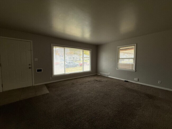 Building Photo - Scenic Home in the Heart of Ogden