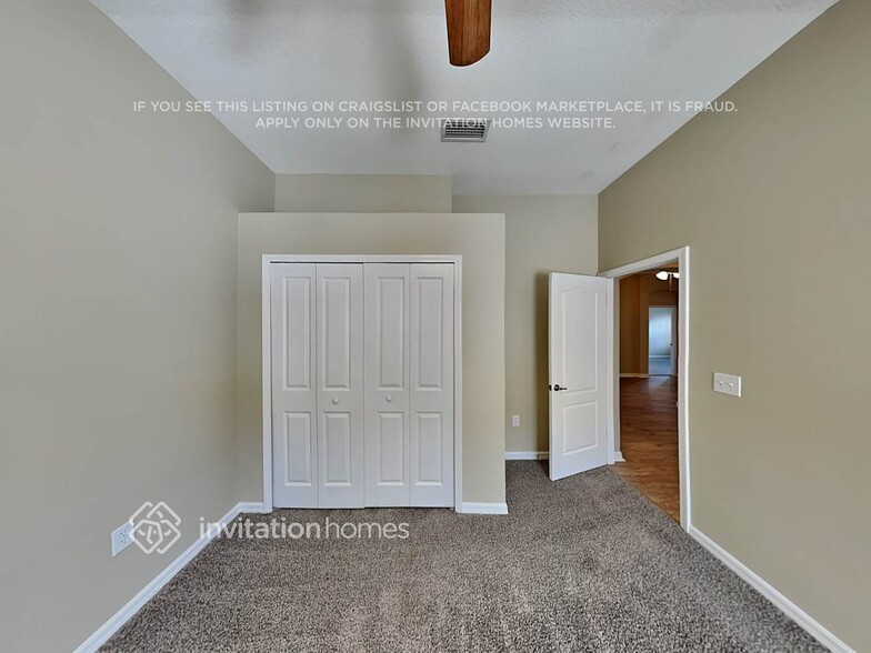 Building Photo - 453 Stone Briar Dr