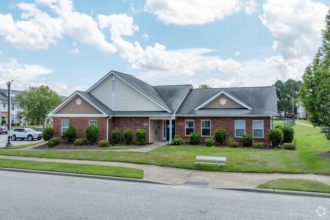 Leasing Office - Oak Run at Carolina Commons