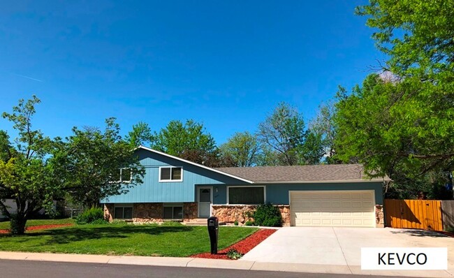 Primary Photo - Amazing Multi-Level Home with Updated Kitchen