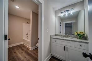 Building Photo - 161 Towne Villas Dr
