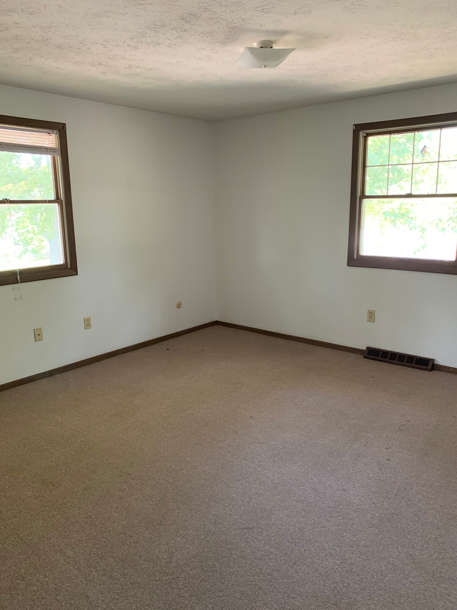 Building Photo - 5211 Portage St NW