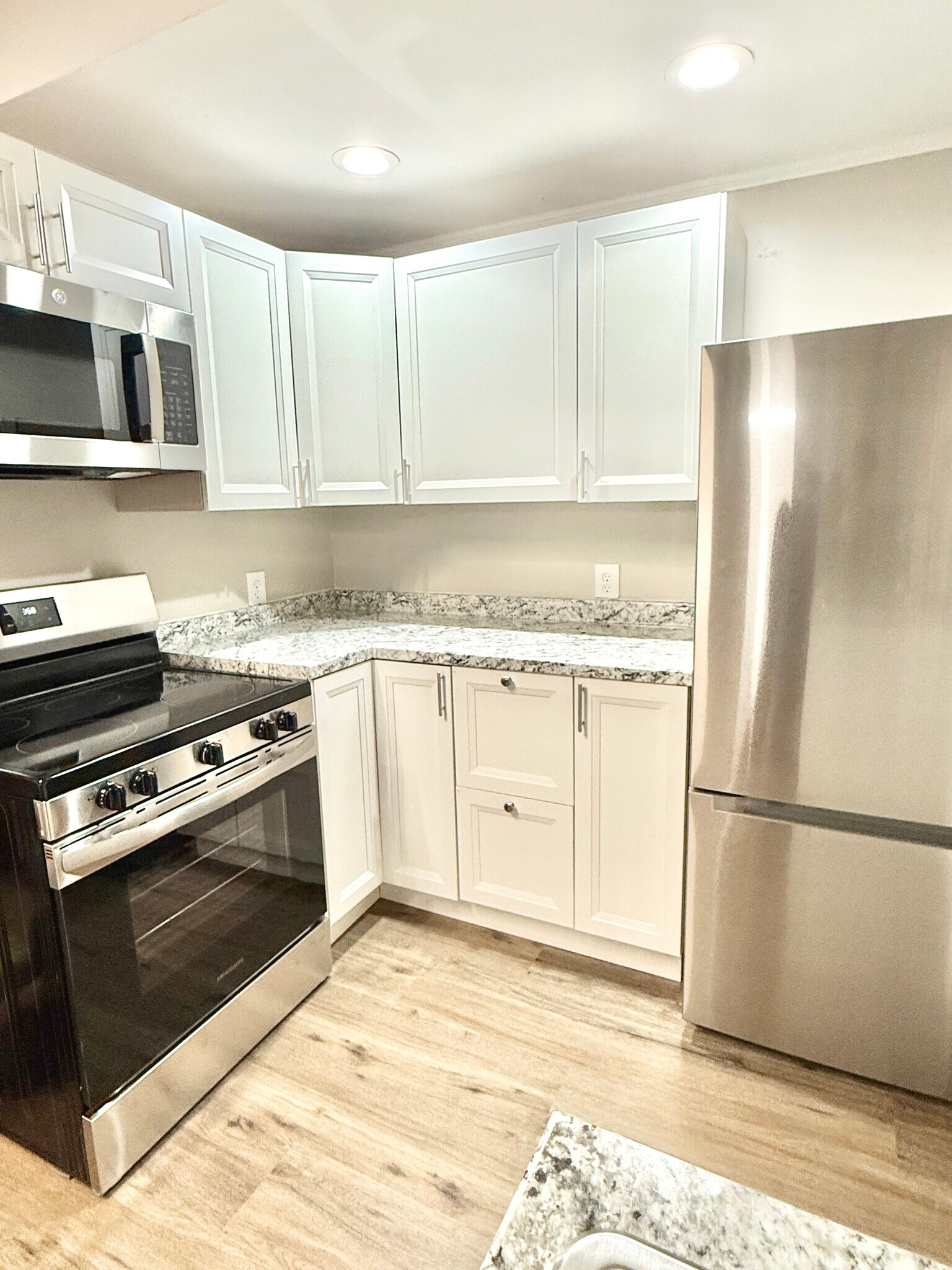 Building Photo - 2007 S 8th St