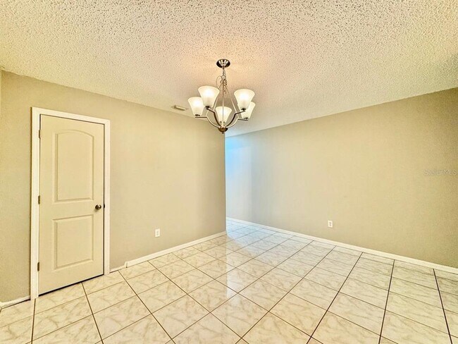 Building Photo - 10823 Brickside Ct