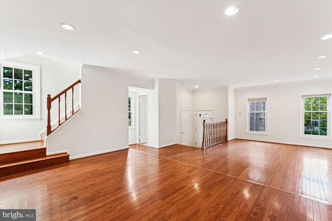 Building Photo - 7213 Swansong Wy