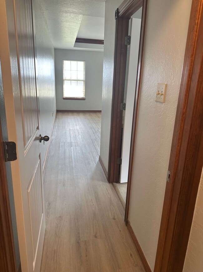Building Photo - Great Home located in Dove Creek!$250.00 o...