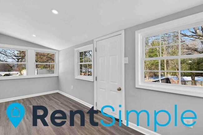 Building Photo - 5392 Lee Hwy