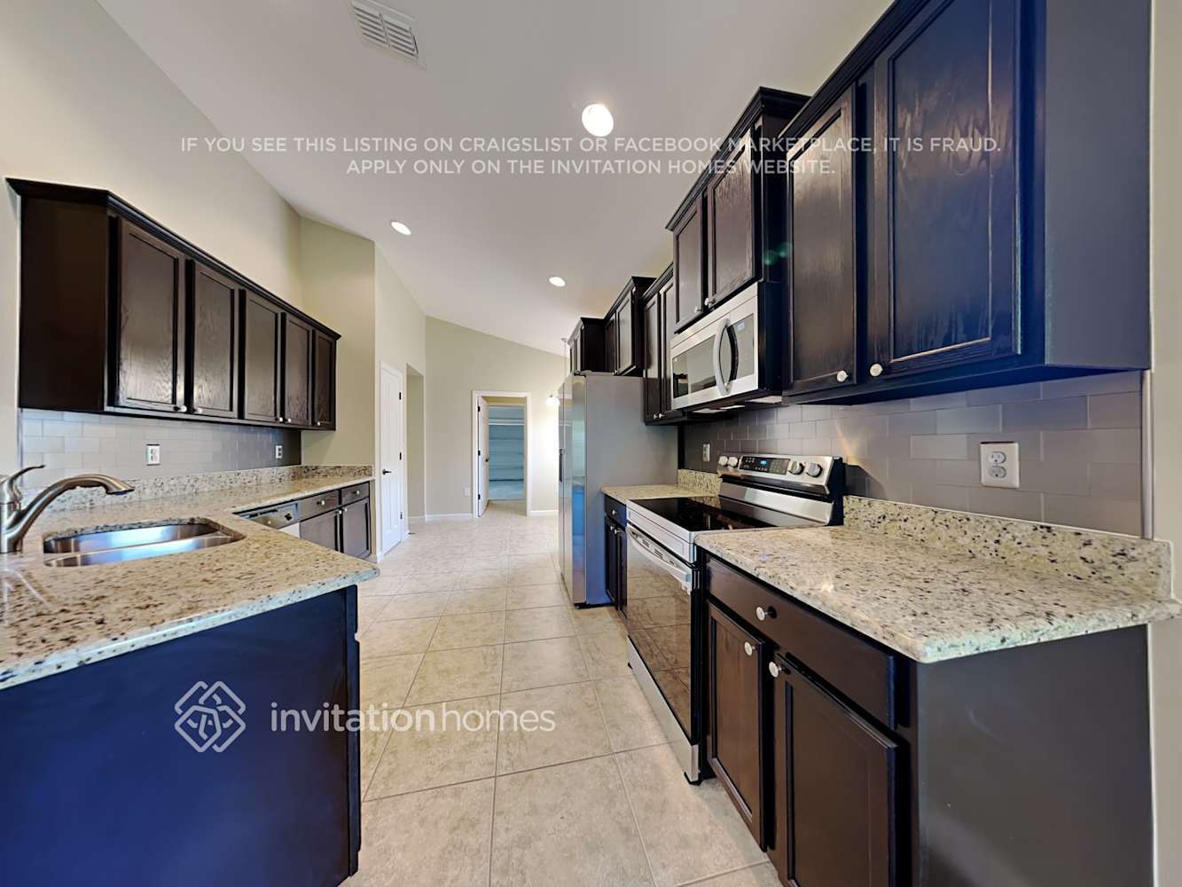 Building Photo - 1596 Litchfield Dr