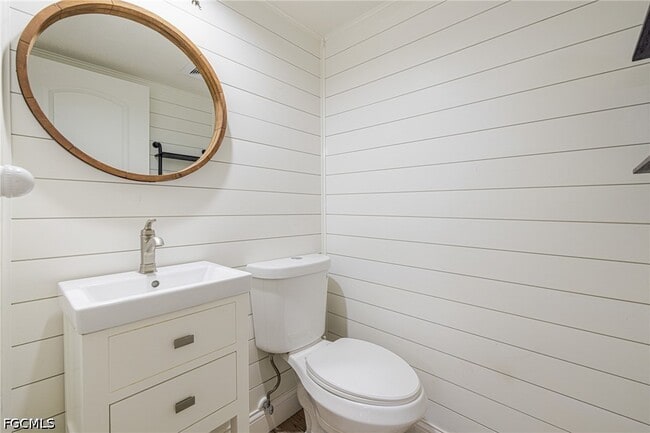 Building Photo - 1418 Park Shore Cir
