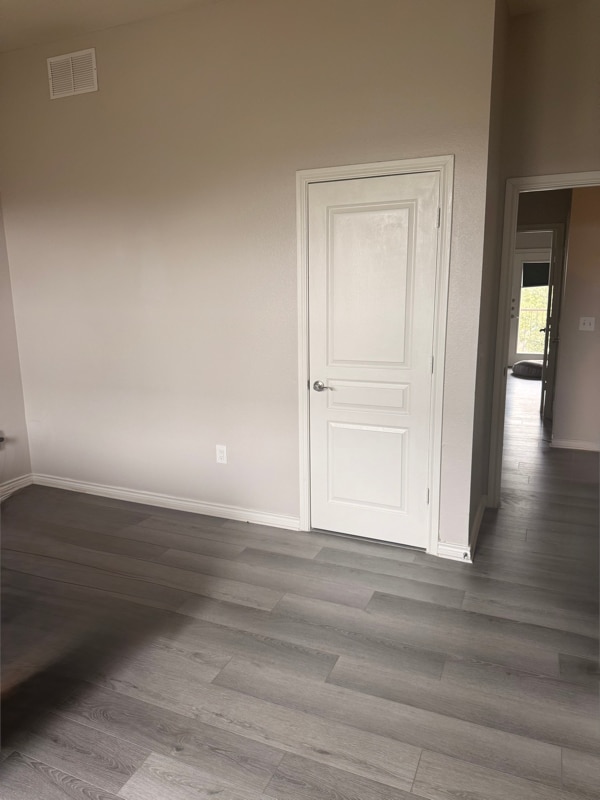 Building Photo - 528 Refugio St