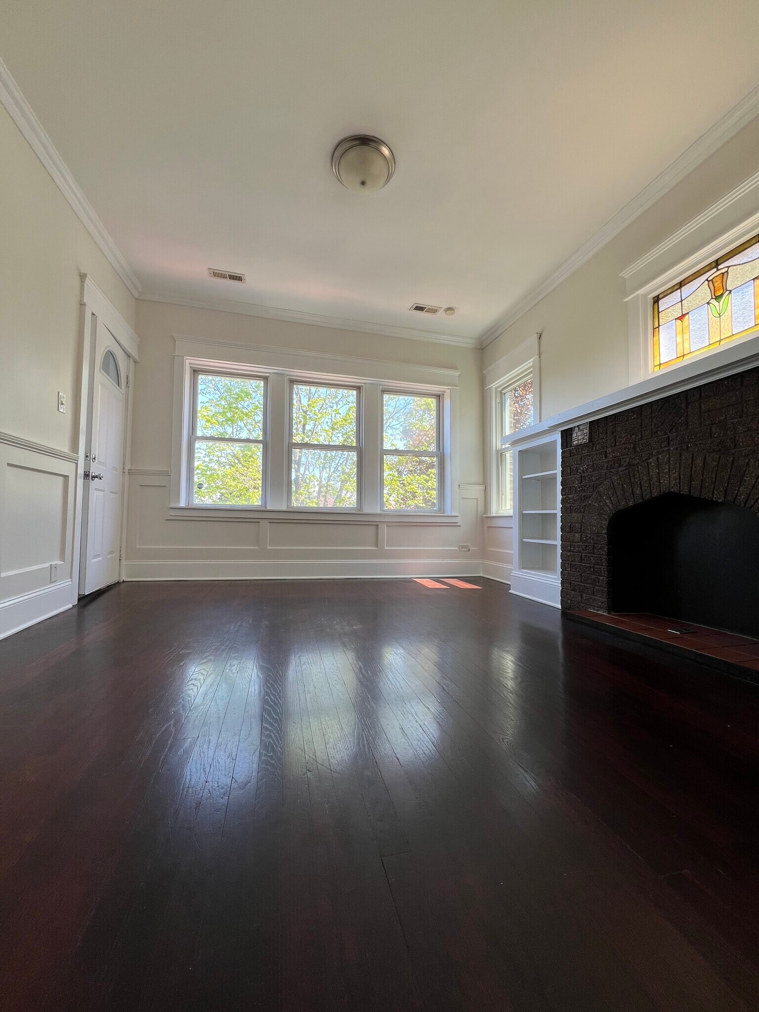 Building Photo - 1828 S 58th Ave