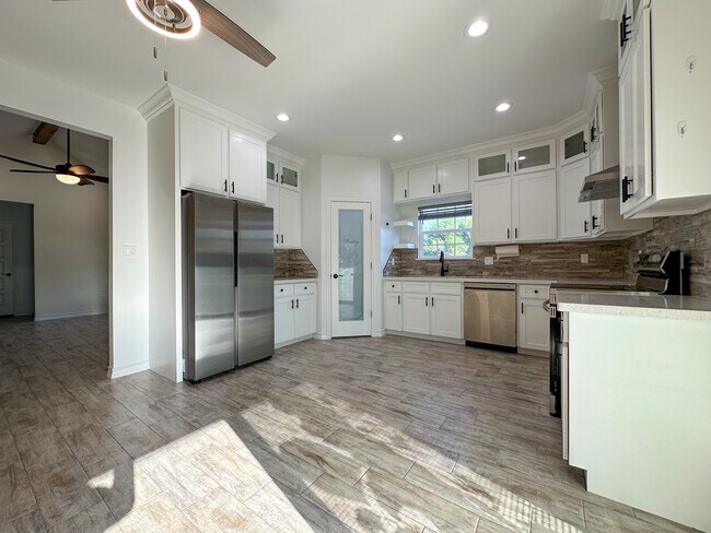 Building Photo - 309 Kindinger Rd