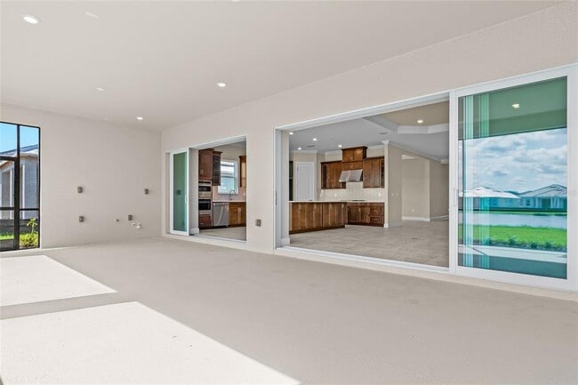 Building Photo - 10459 Eclipse St