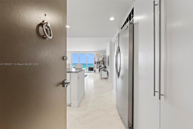 Building Photo - 5701 Collins Ave