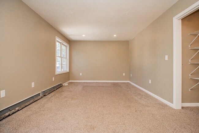 Building Photo - 126 Sears Island Dr