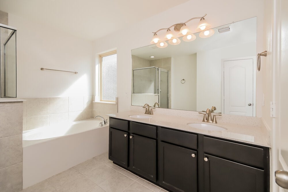 Building Photo - 5223 Gulf Stream Ln