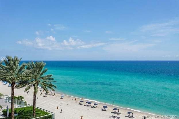 Building Photo - 17001 Collins Ave