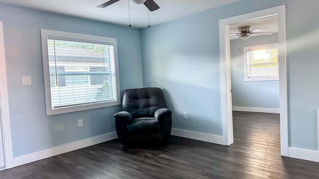 Building Photo - 713 N 23rd St