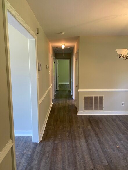 Hall - 3690 Old Buckingham Rd