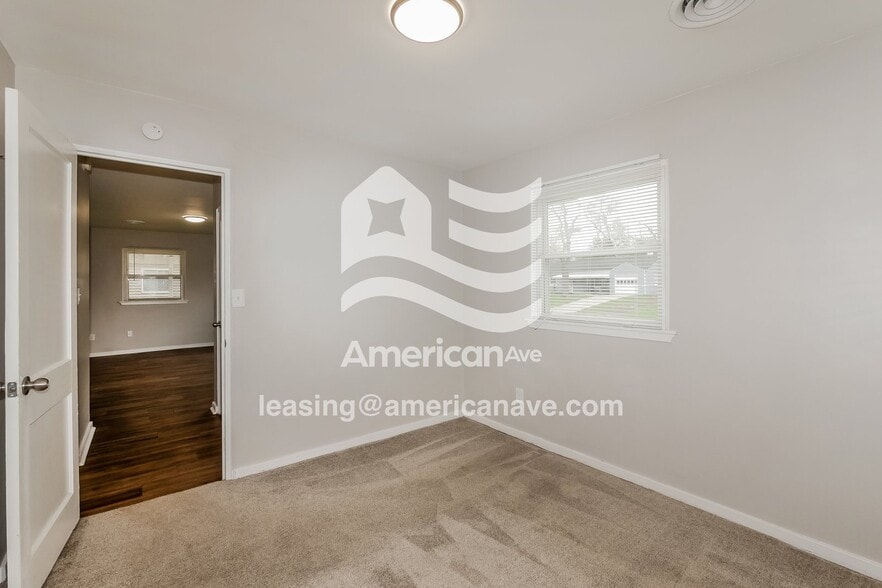 Building Photo - 6126 Windsor Dr