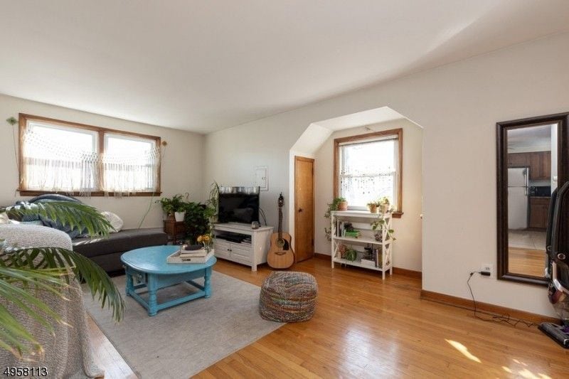 Living Room - 15 Sidney St