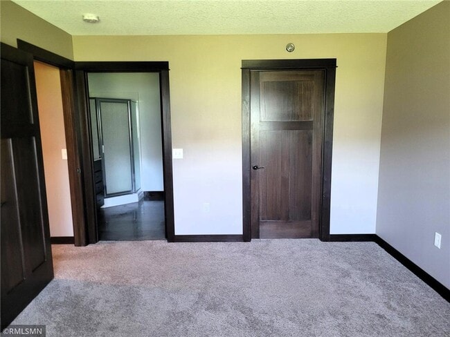 Building Photo - 1929 Cypress Ct