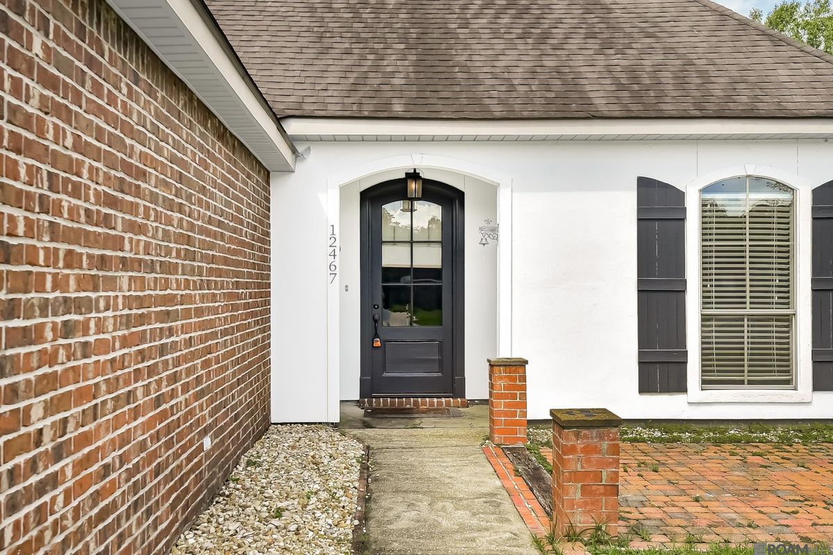 Building Photo - 12467 Dutchtown Villa Dr