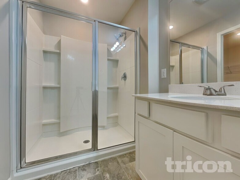 Building Photo - 9216 War Eagles Way