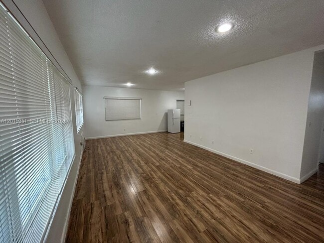Building Photo - 7920 East Dr