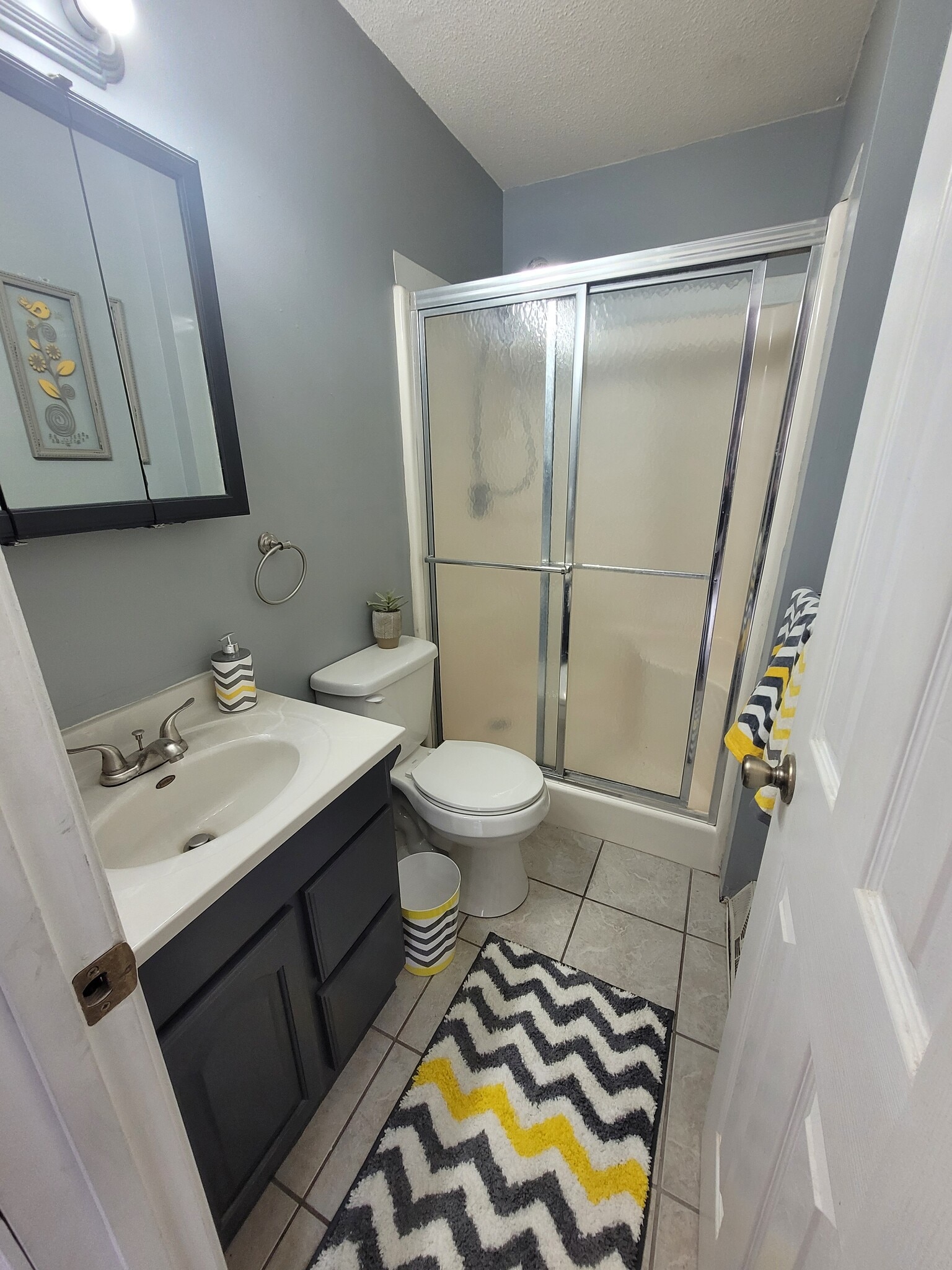 Master bath - 2207 Weathered Rock Rd