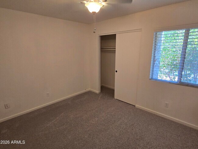 Building Photo - 7417 N Vía Camello Del Norte