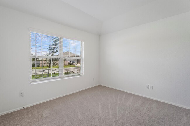 Building Photo - 7310 Bartoncliff Dr