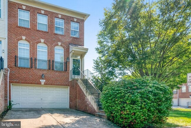 Building Photo - 8535 Wyngate Manor Ct