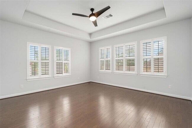 Building Photo - 1303 Gardenia Dr