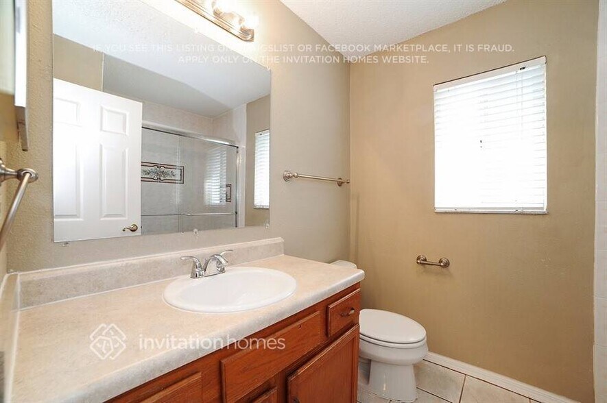 Building Photo - 1840 Candlestick Ct