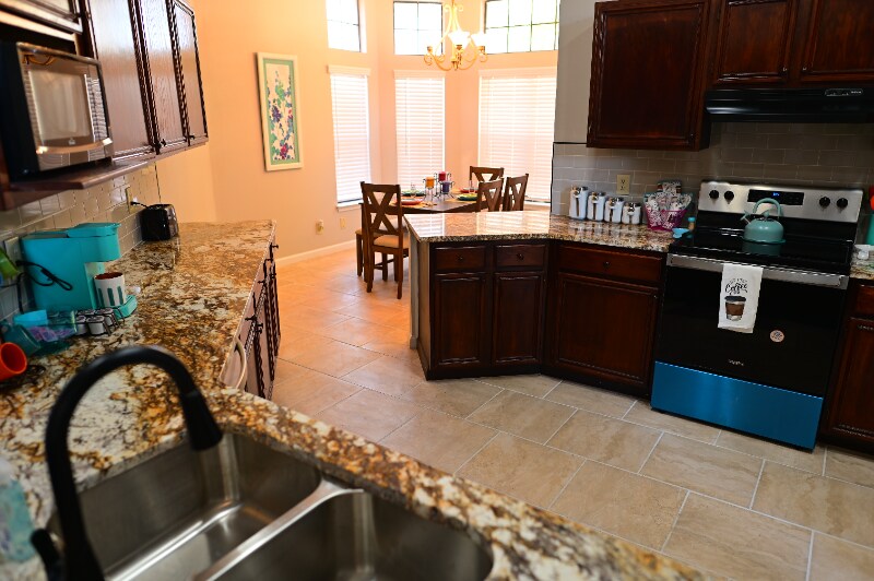 Building Photo - 7011 Beech Trail Dr
