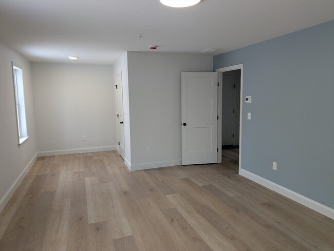 Building Photo - 778 S Main St